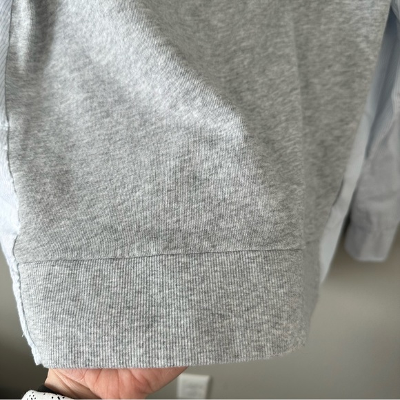 Who What Wear Gray & Light Blue Button Down Back Blouse Size Medium - Picture 14 of 14